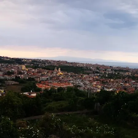 Homestay Sycylia - Approdo Sull'Etna *