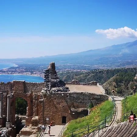 Sycylia - Approdo Sull'Etna Aci Catena