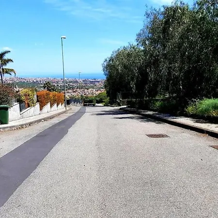 Sycylia - Approdo Sull'Etna Aci Catena
